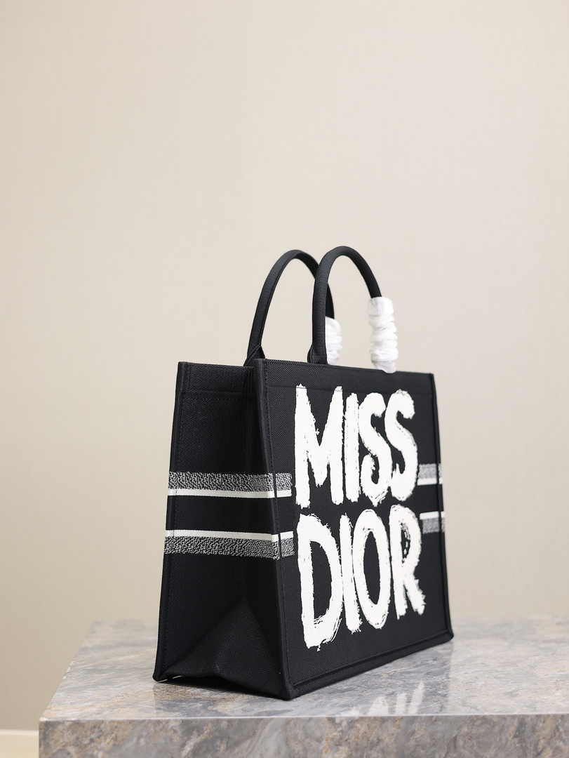 Large Dior Book Tote M1286 Black and White Miss Dior Graffiti Embroidery