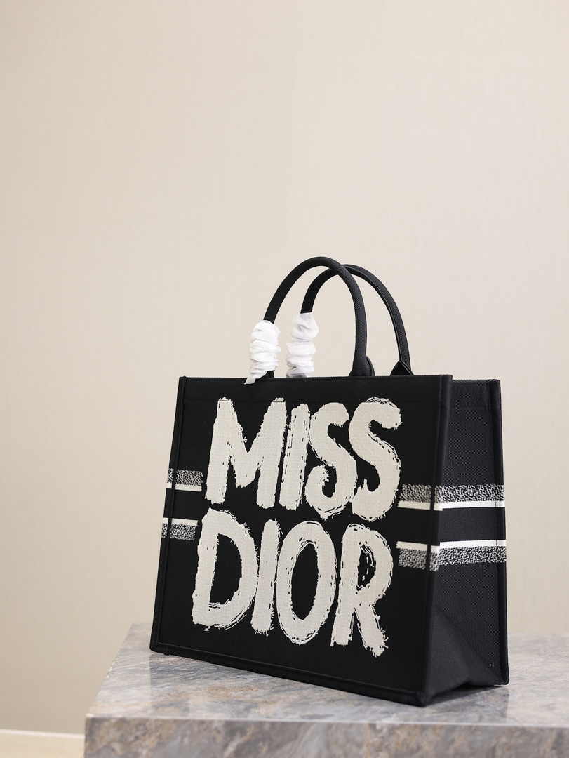 Large Dior Book Tote M1286 Black and White Miss Dior Graffiti Embroidery