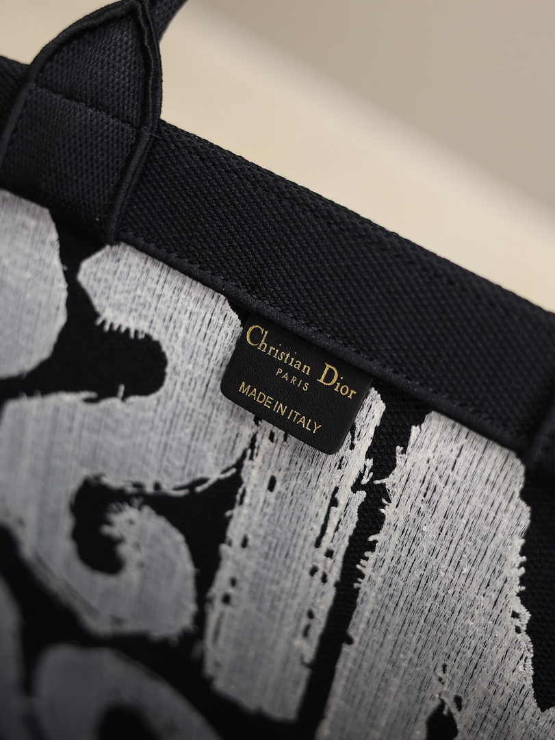 Large Dior Book Tote M1286 Black and White Miss Dior Graffiti Embroidery
