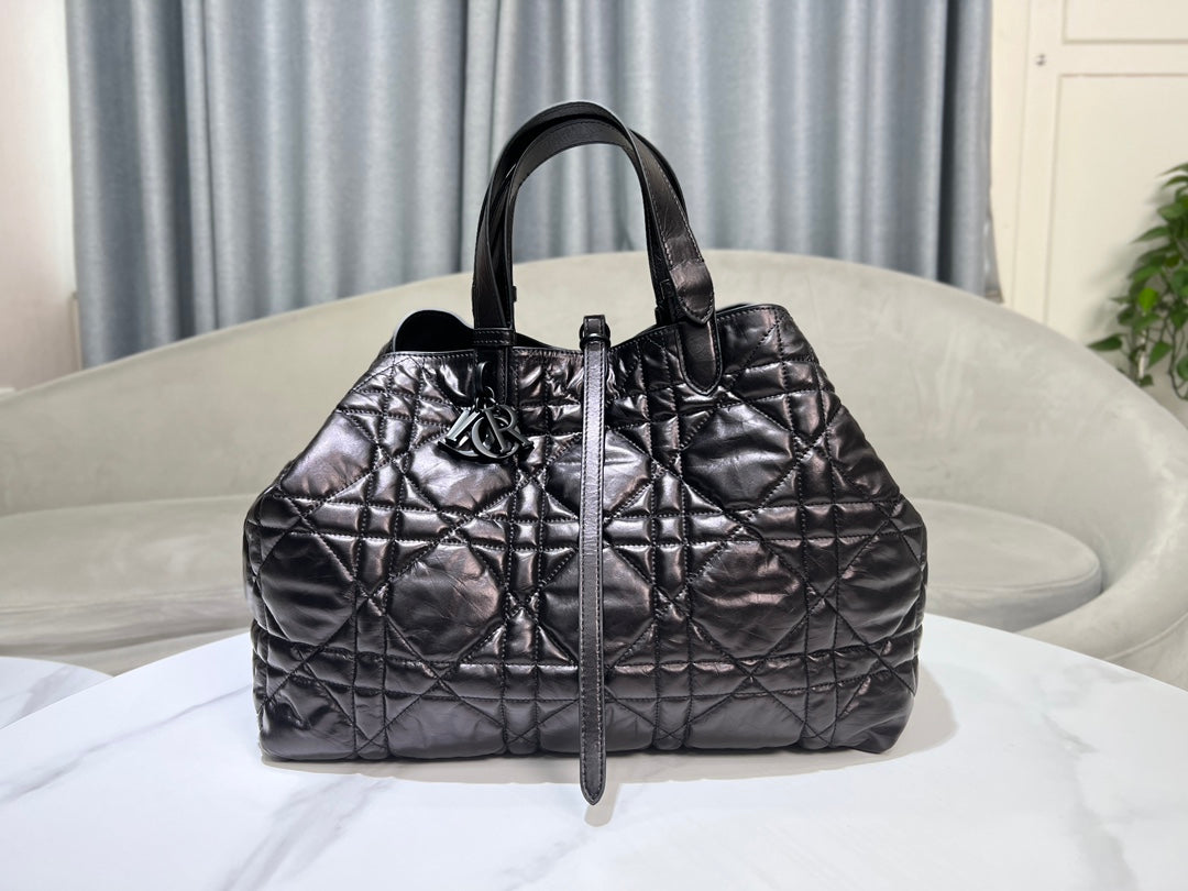 Large Dior Toujours Bag M2820 Black Macrocannage Crinkled Calfskin - Default Title - View 1