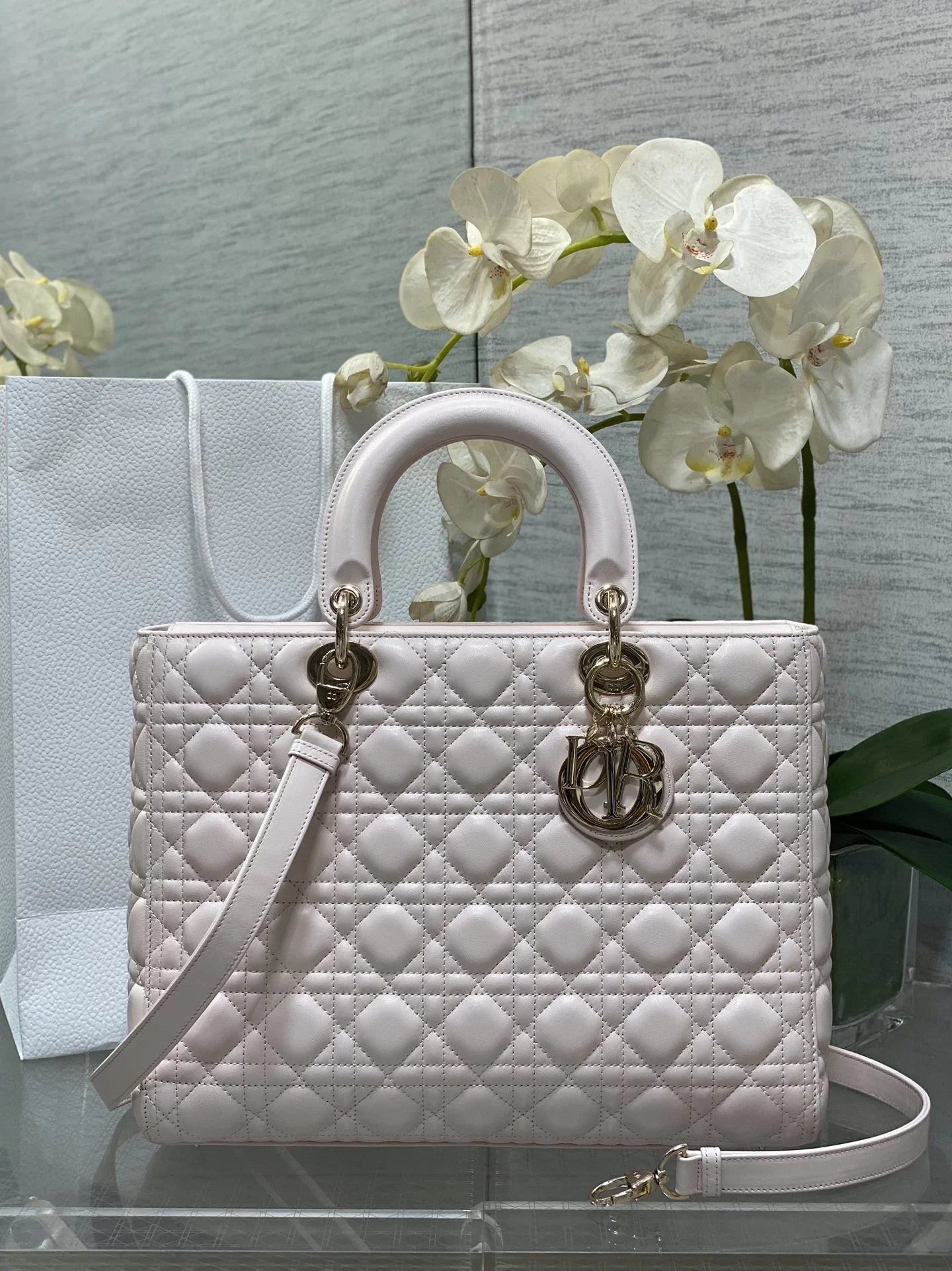 Large Lady Dior Bag M0566 Light Pink Lambskin Gold Hardware - Default Title - View 1