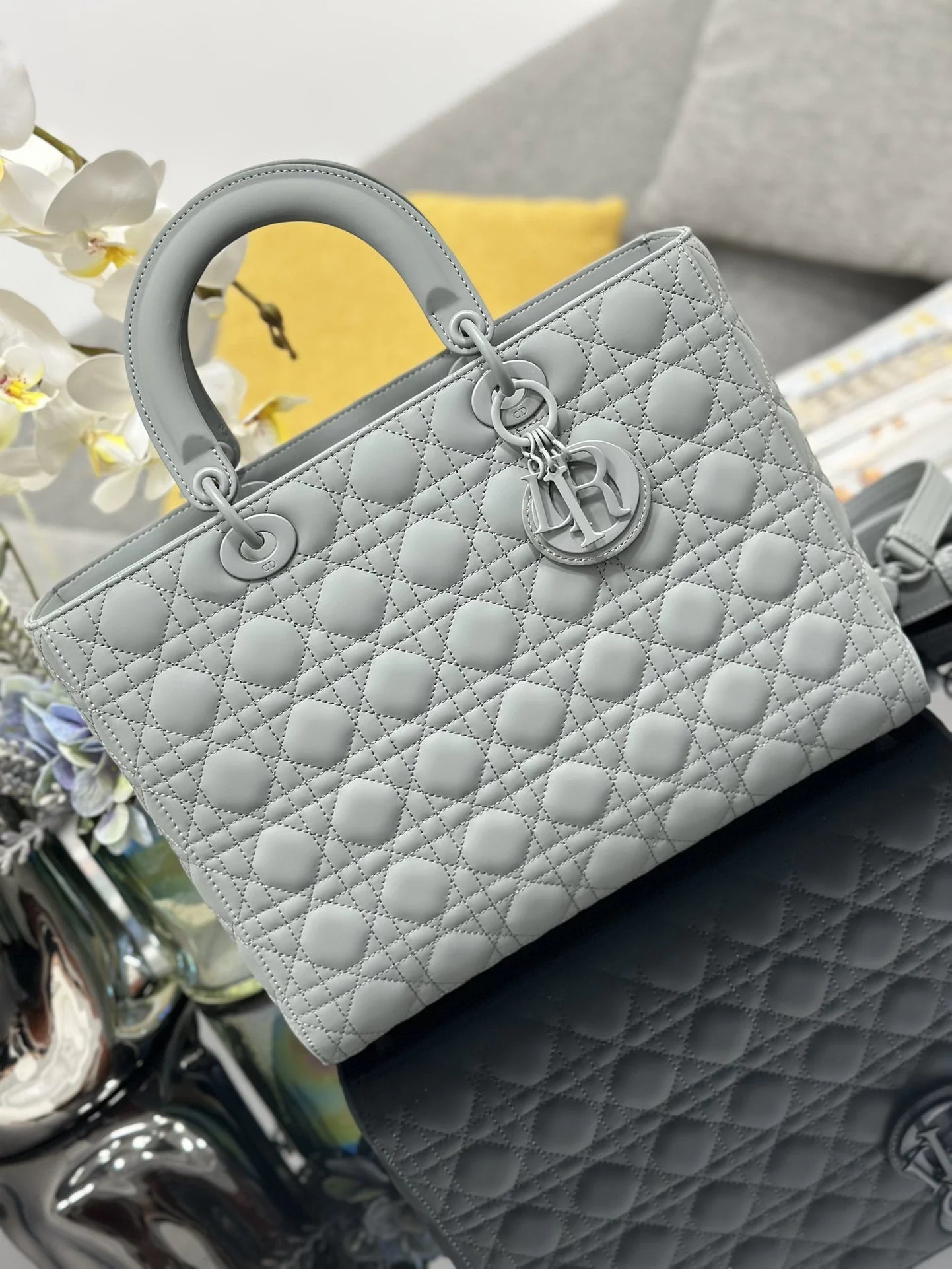 Large Lady Dior Bag M0566 Lambskin Gray - Default Title - View 2