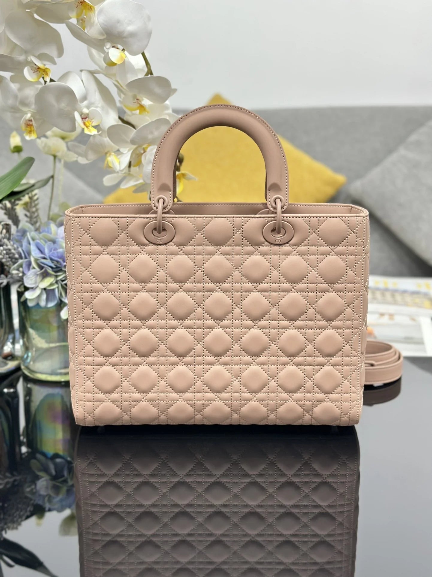Large Lady Dior Bag M0566 Lambskin Pink - Default Title - View 3