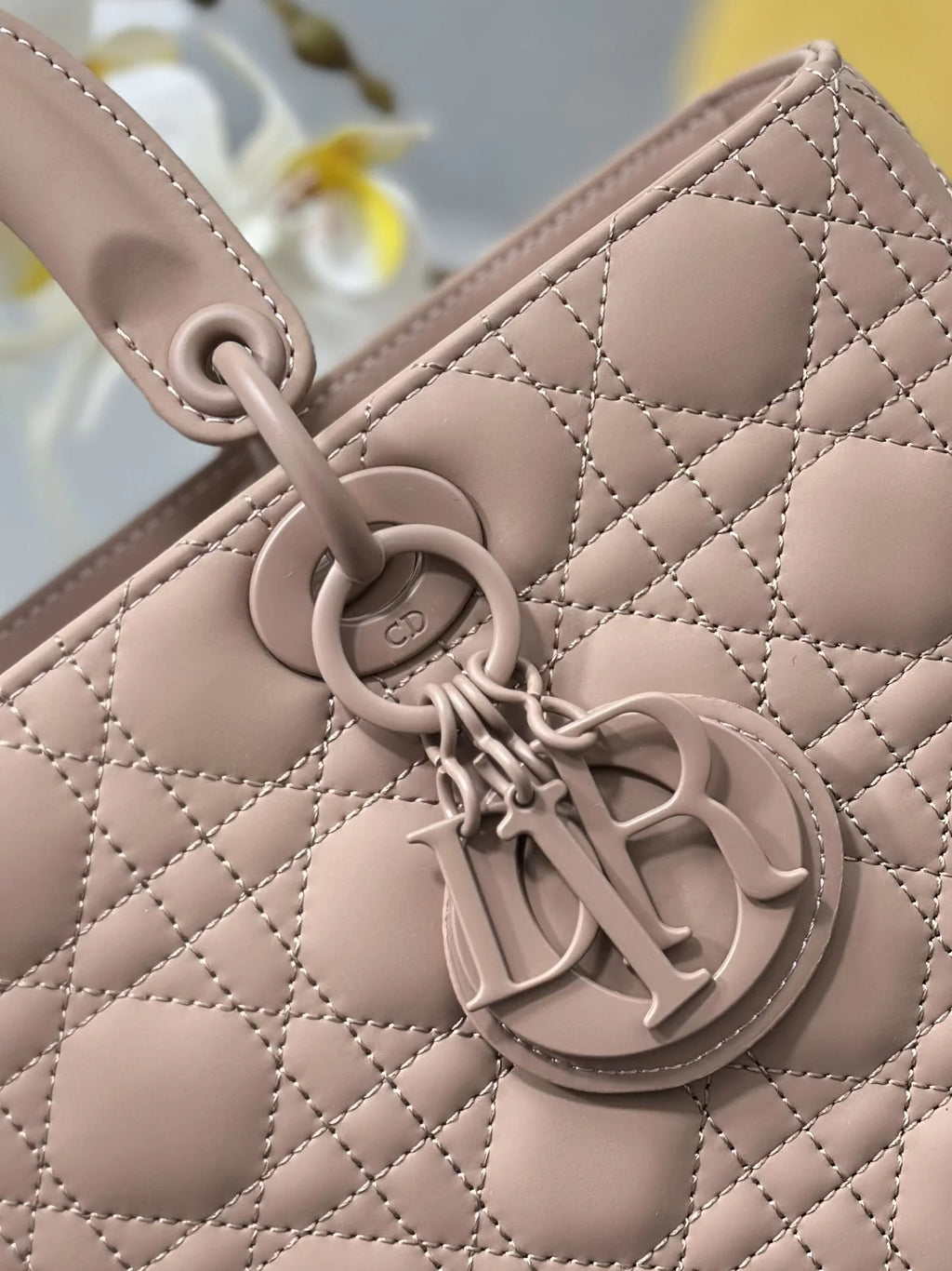 Large Lady Dior Bag M0566 Lambskin Pink - Default Title - View 6