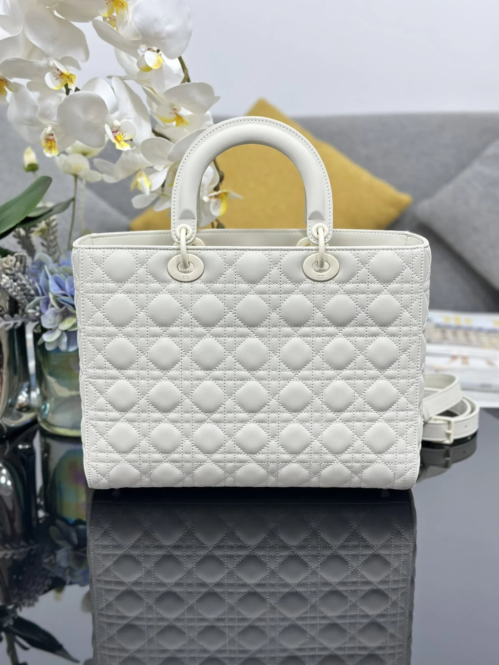Large Lady Dior Bag M0566 Lambskin White - Default Title - View 3