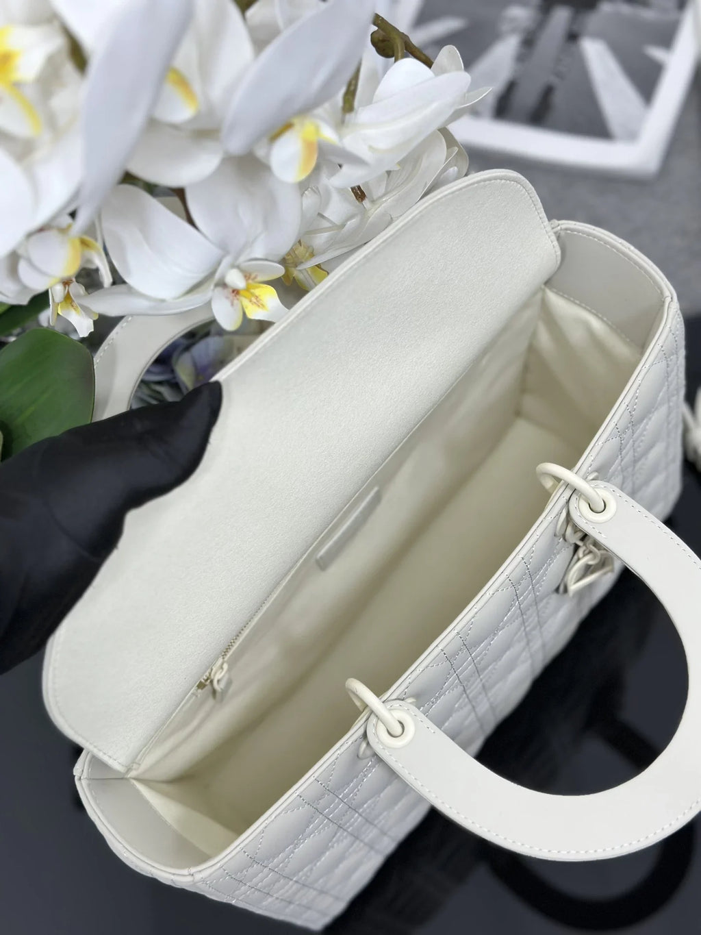 Large Lady Dior Bag M0566 Lambskin White - Default Title - View 8
