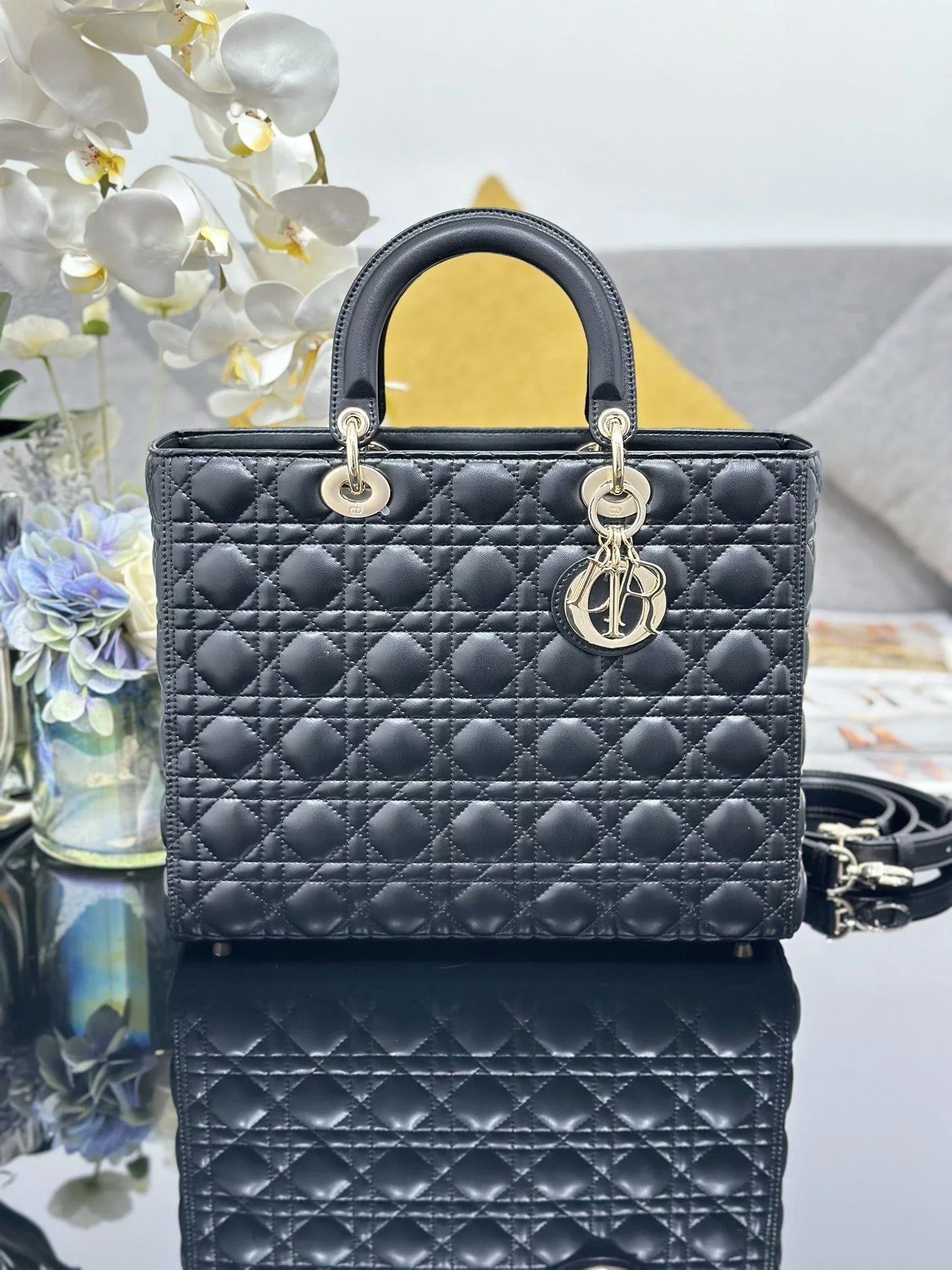 Large Lady Dior Bag M0566 Black Lambskin Gold Hardware - Default Title - View 1