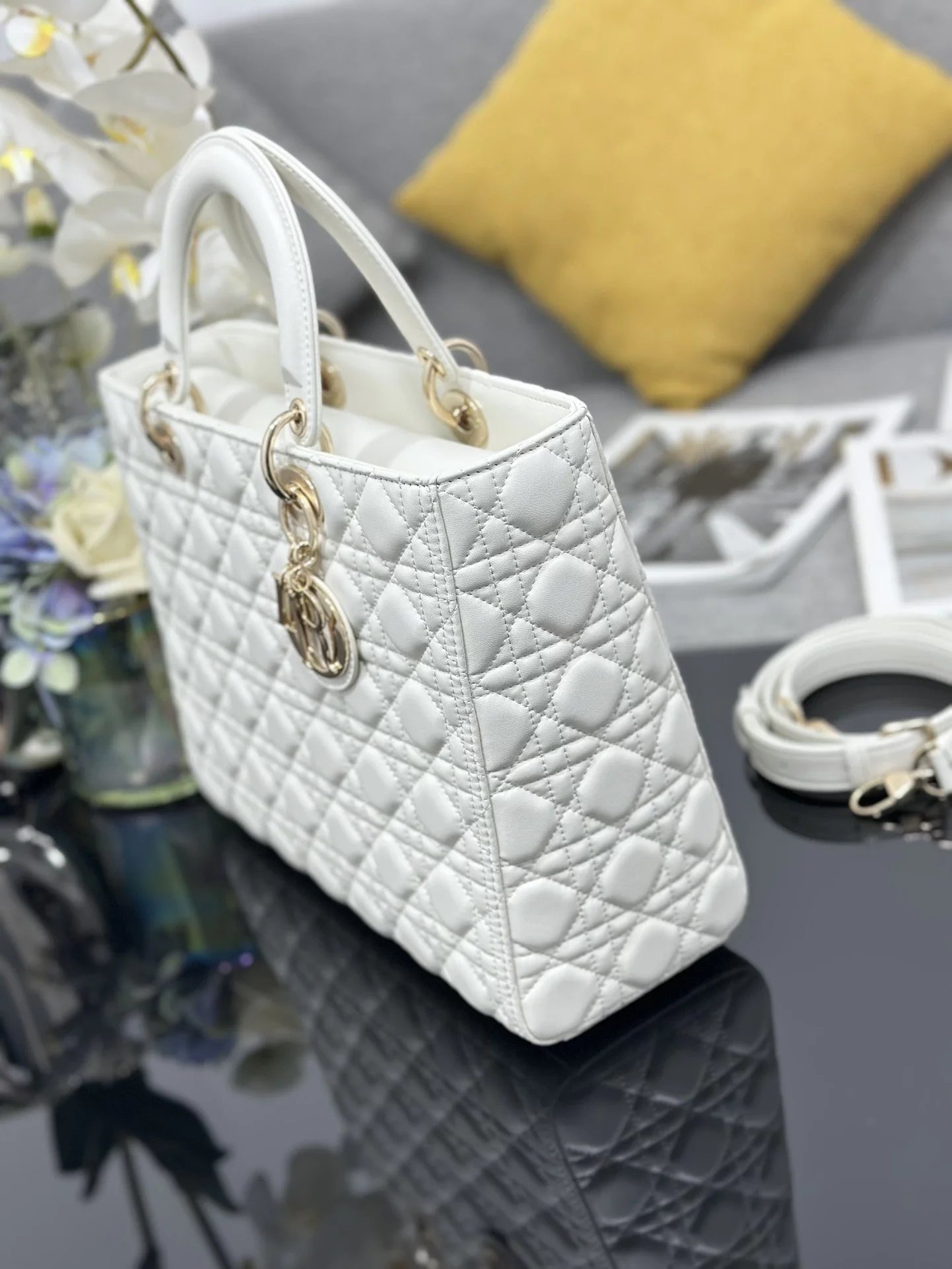 Large Lady Dior Bag M0566 White Lambskin Gold Hardware - Default Title - View 4