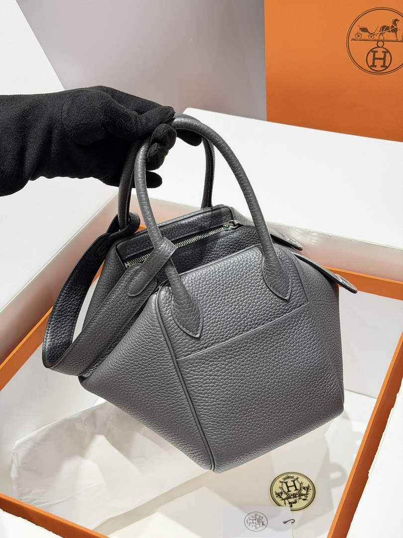 Lindy Hermès 26 Bag Togo Leather H265100
