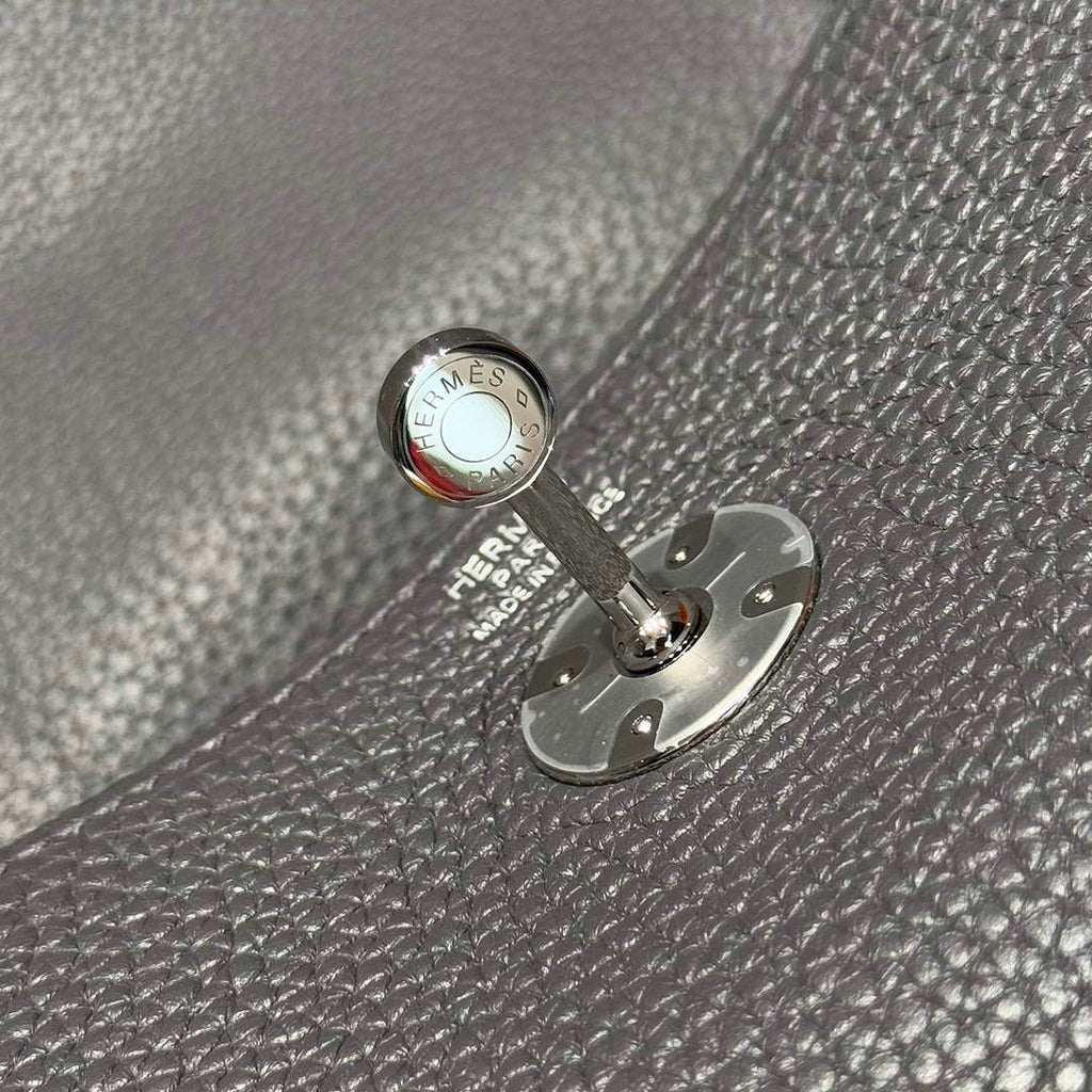 Lindy Hermès 26 Bag Togo Leather H265111