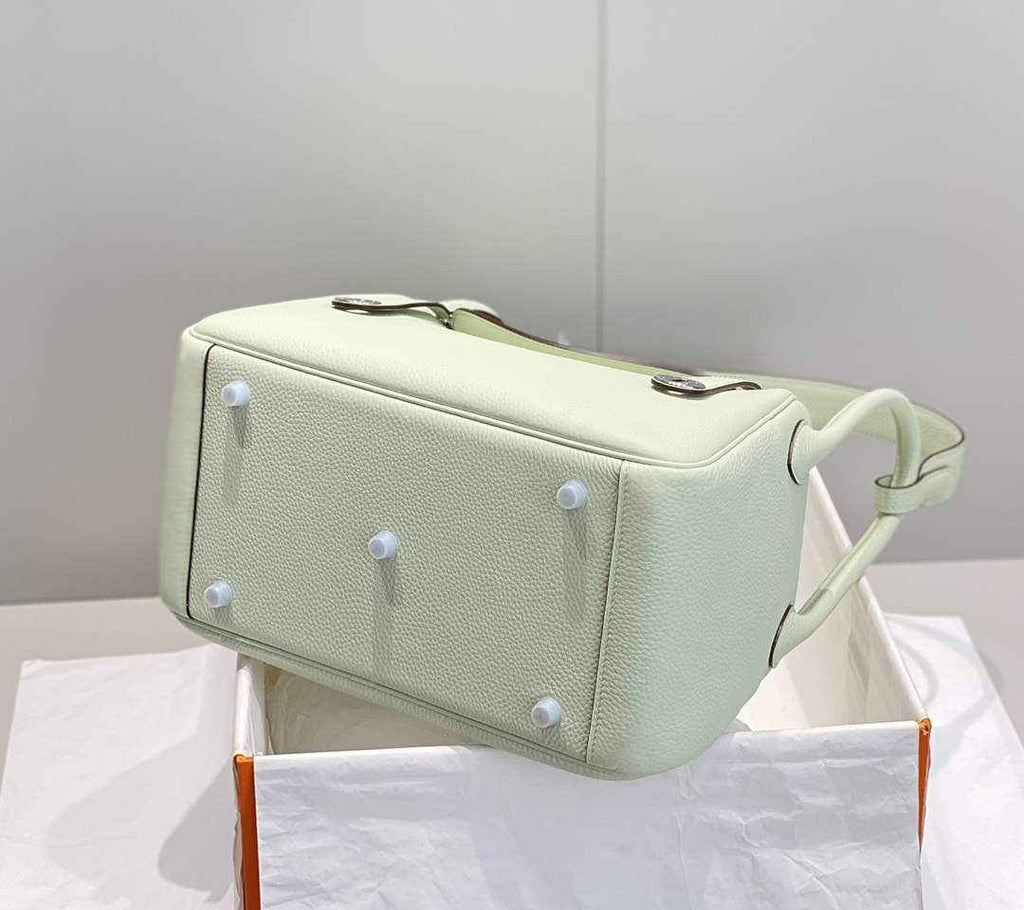 Lindy Hermès 26 Bag Togo Leather H265103