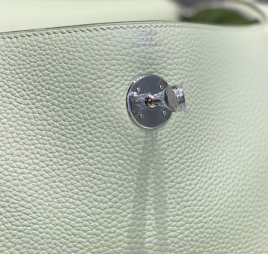 Lindy Hermès 26 Bag Togo Leather H265103