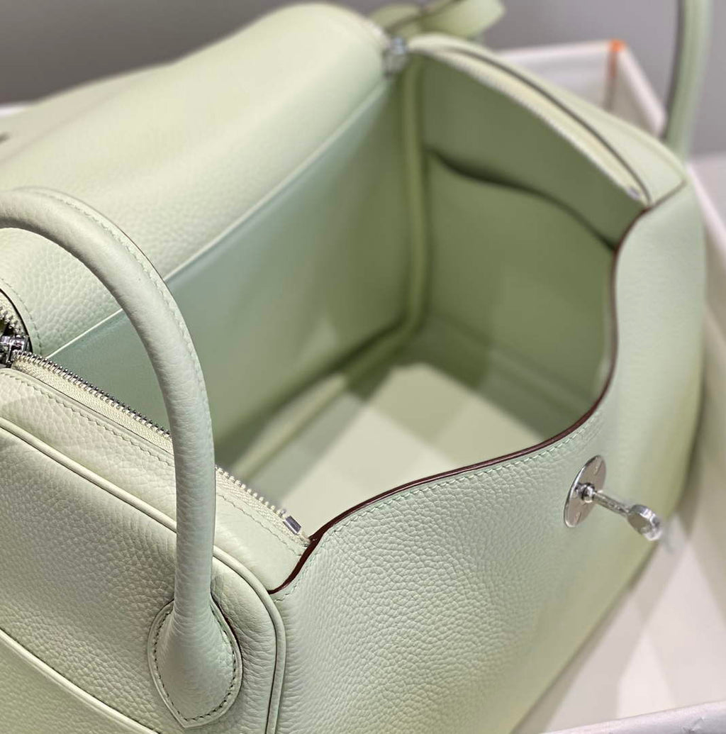 Lindy Hermès 26 Bag Togo Leather H265103