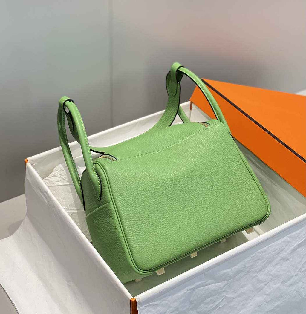 Lindy Hermès 26 Bag Togo Leather H265107