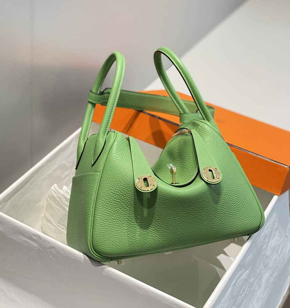 Lindy Hermès 26 Bag Togo Leather H265107