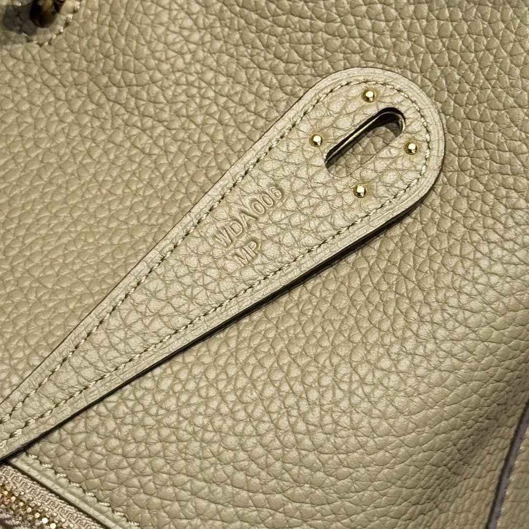 Lindy Hermès 26 Bag Togo Leather H265109