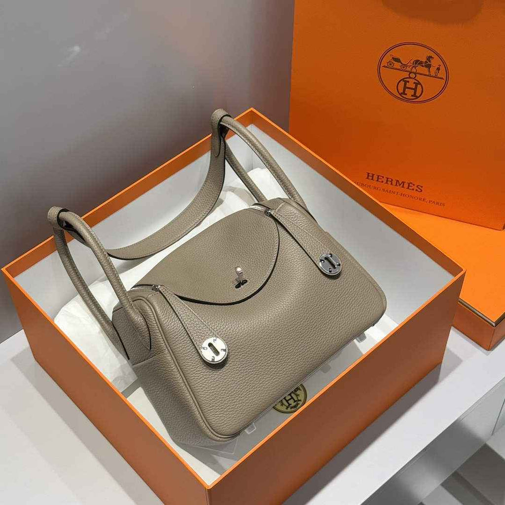 Lindy Hermès 26 Bag Togo Leather H265110