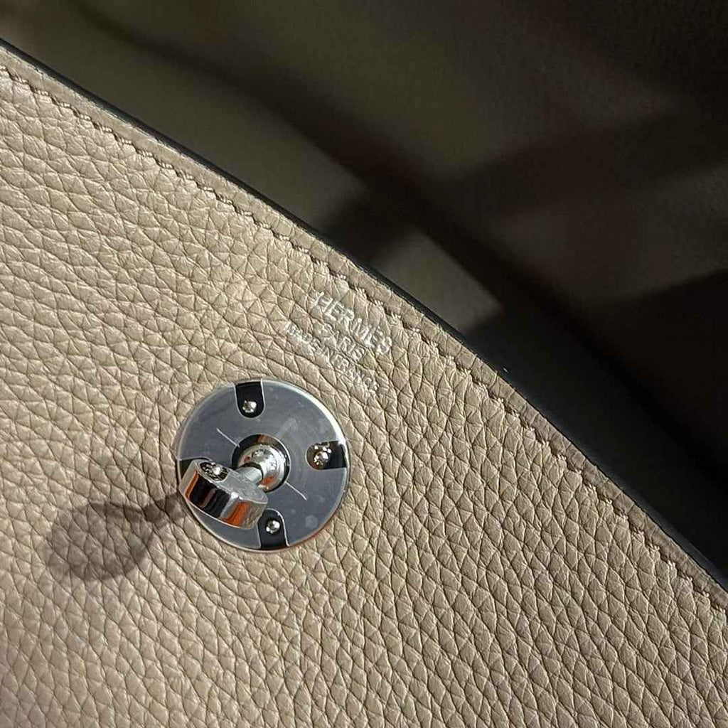 Lindy Hermès 26 Bag Togo Leather H265110