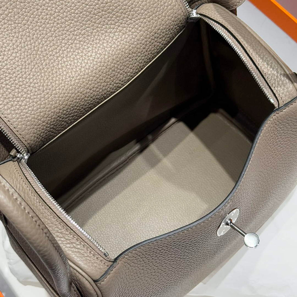 Lindy Hermès 26 Bag Togo Leather H265110