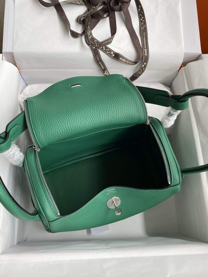 Lindy Hermès 26 Bag Togo Leather H265133