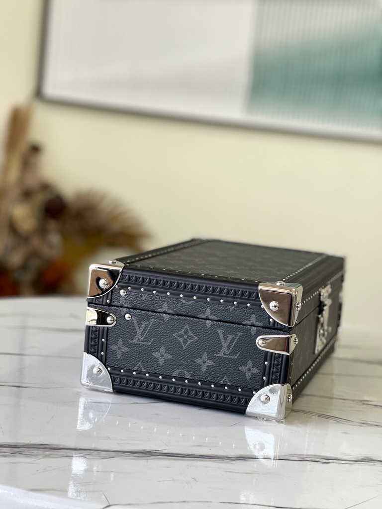Louis Vuitton 8 watch case Monogram Canvas M20016 Black - Default Title - View 4