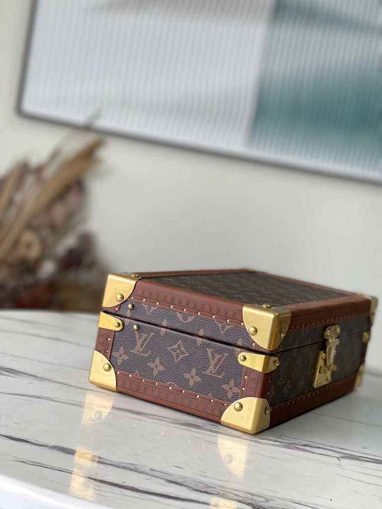 Louis Vuitton 8 watch case Monogram Canvas M20016 - Default Title - View 4