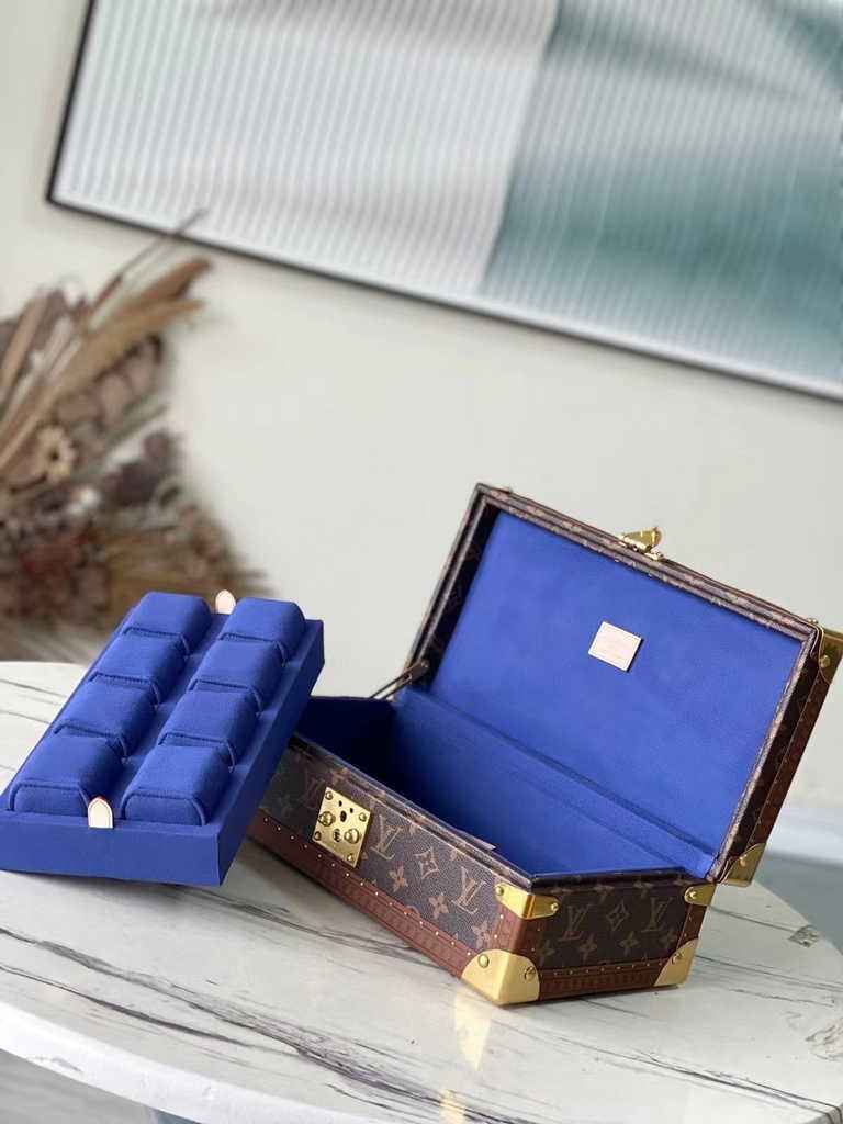 Louis Vuitton 8 watch case Monogram Canvas M20016 - Default Title - View 2