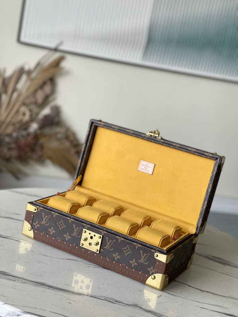 Louis Vuitton 8 watch case Monogram Canvas M47641 Yellow - Default Title - View 1