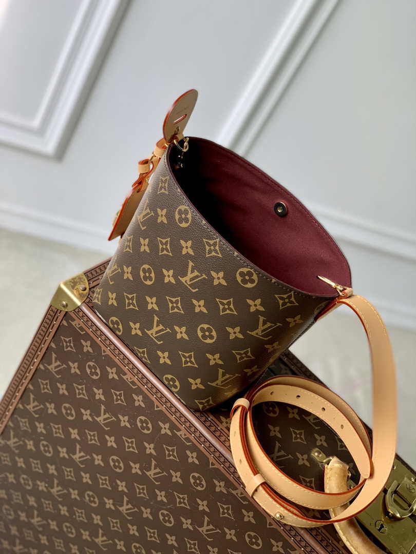 Louis Vuitton All In BB M12925 Monogram canvas