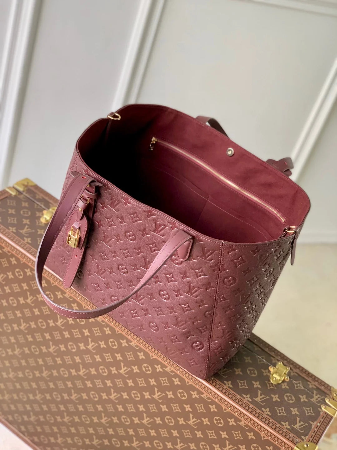 Louis Vuitton All In One MM Bag, M25888 Red Cowhide leather