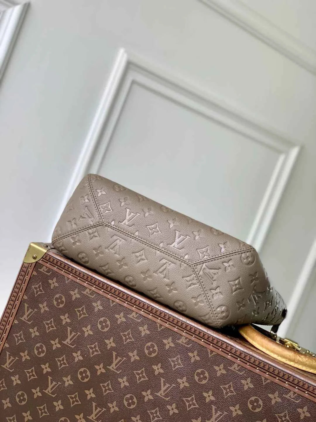 Louis Vuitton All In One PM Bag, M25890 Khaki Cowhide leather