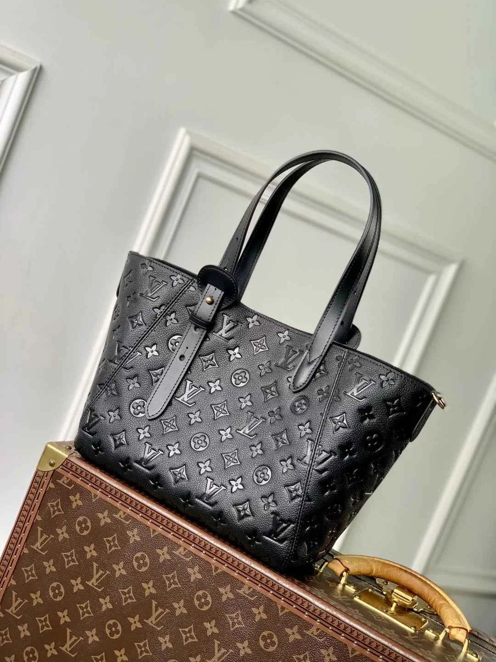 Louis Vuitton All In One PM Bag, M25858 Black Cowhide leather