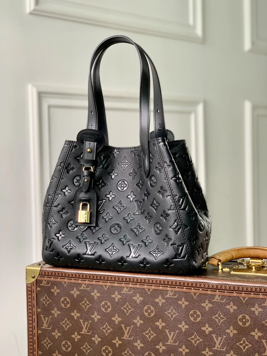 Louis Vuitton All In One PM Bag, M25858 Black Cowhide leather