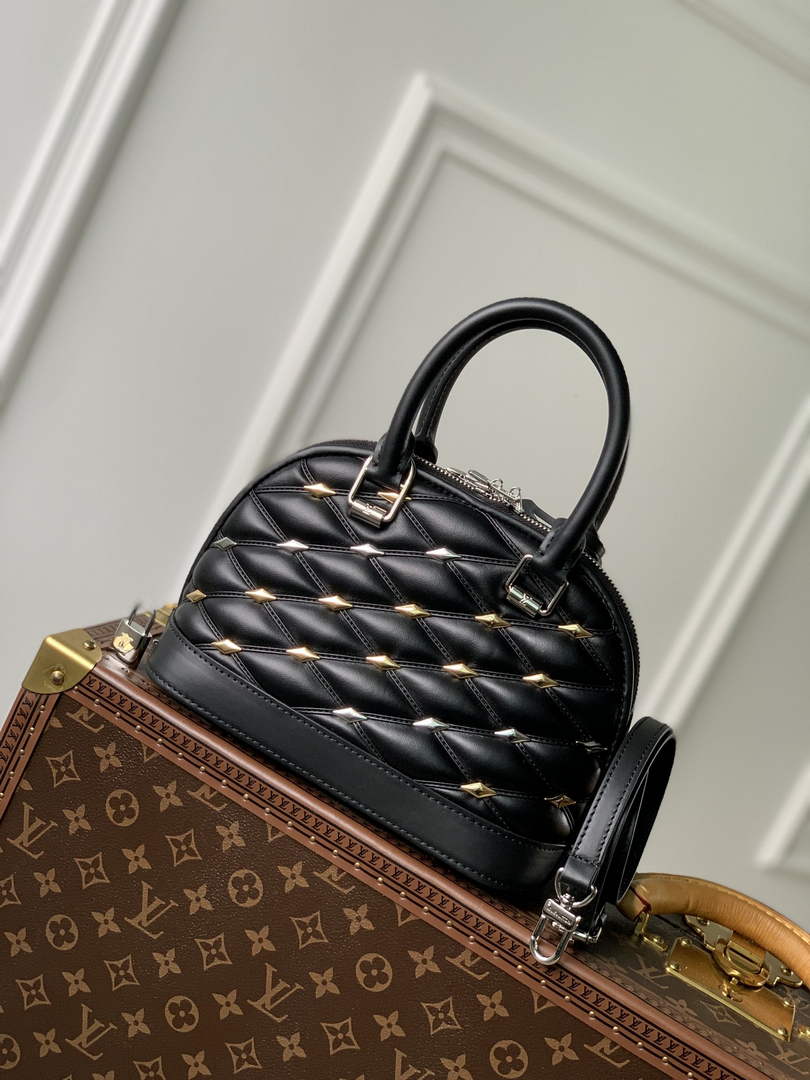 Louis Vuitton Alma BB M24153 Black Lamb leather Gold Hardware