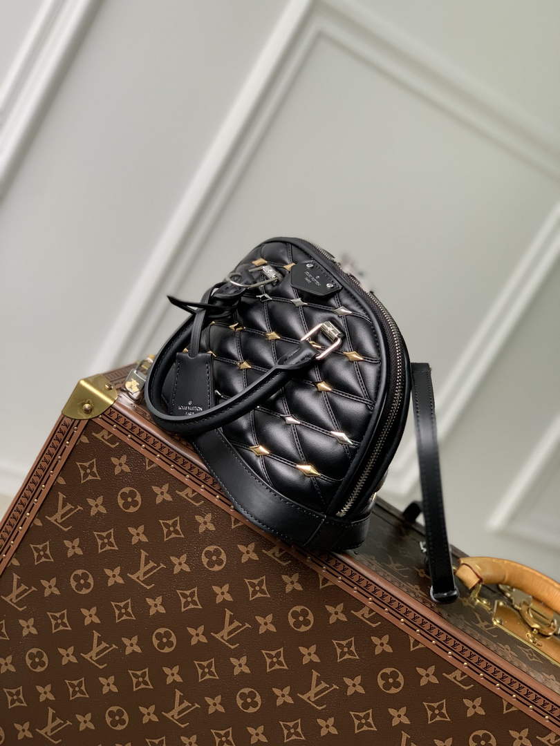 Louis Vuitton Alma BB M24153 Black Lamb leather Gold Hardware