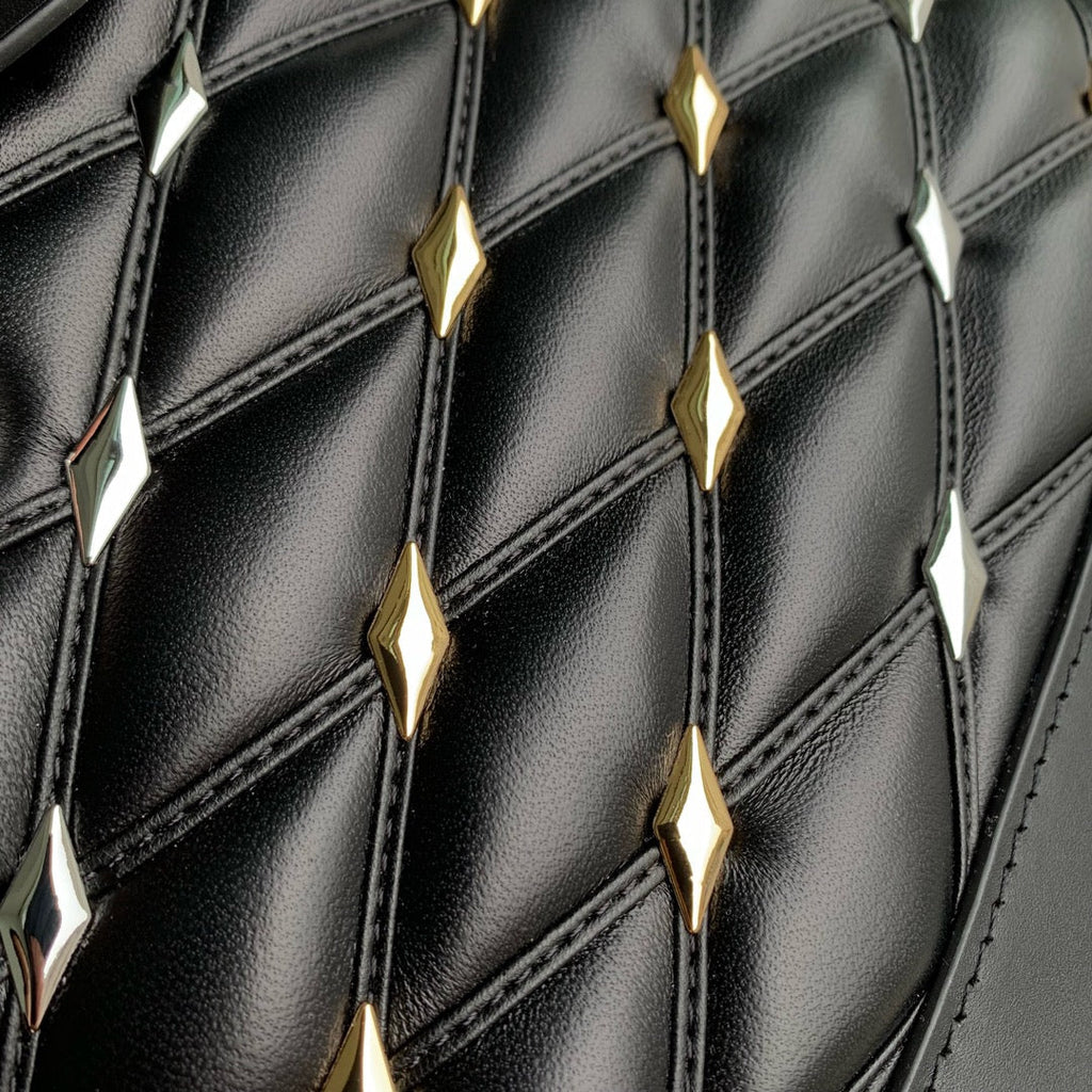 Louis Vuitton Alma BB M24153 Black Lamb leather Gold Hardware