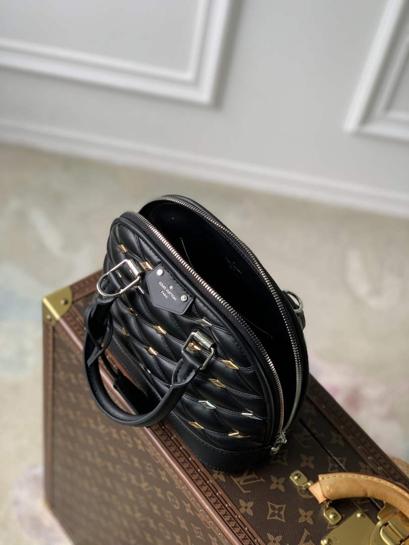 Louis Vuitton Alma BB M24153 Black Lamb leather Gold Hardware