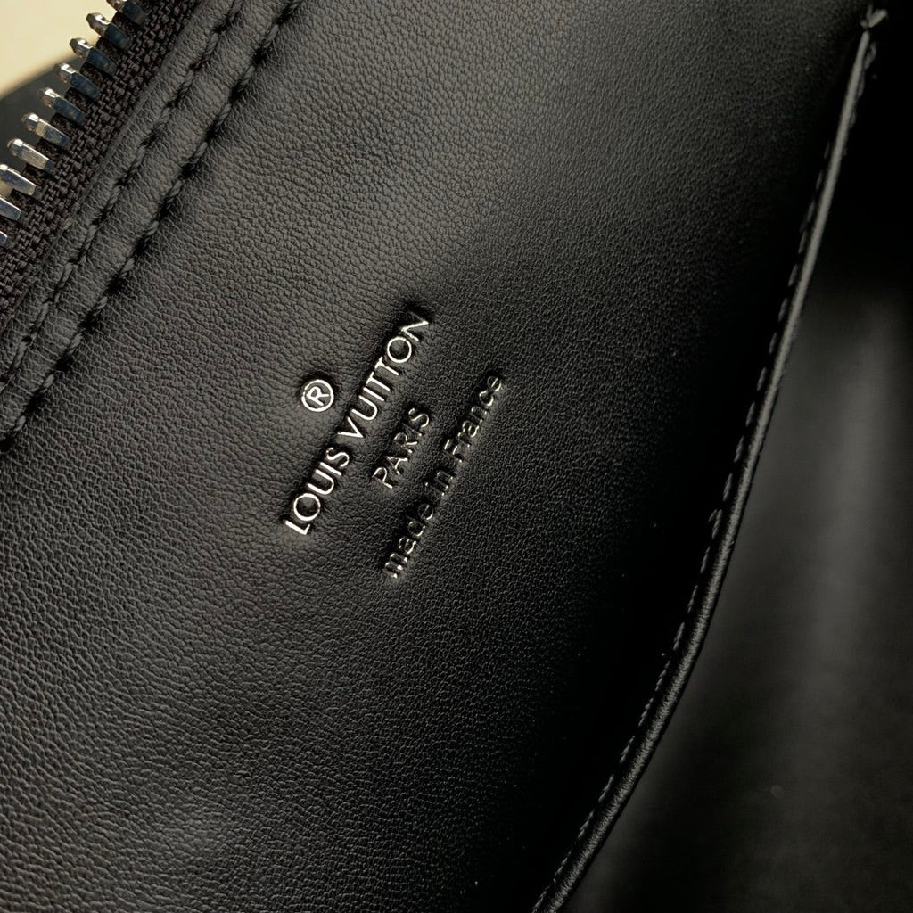 Louis Vuitton Alma BB M24153 Black Lamb leather Gold Hardware