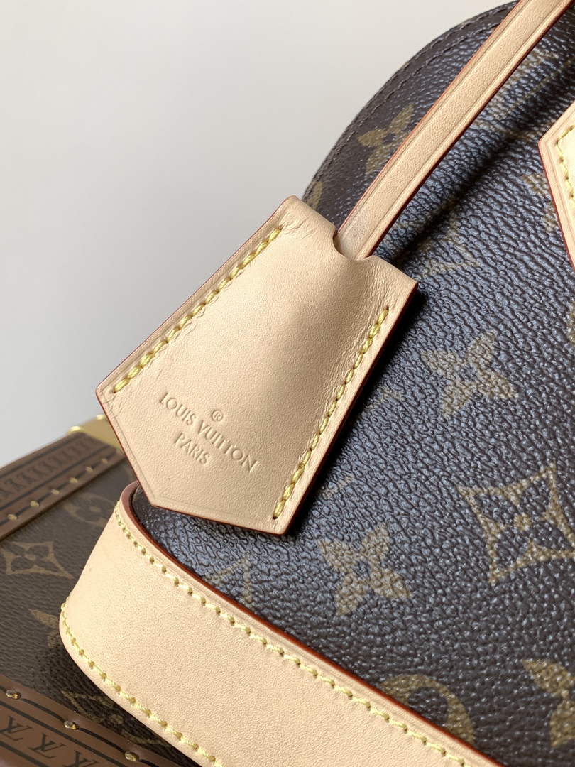 Louis Vuitton Alma BB M46990 Monogram canvas Gold Hardware