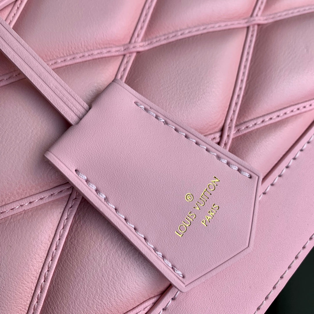 Louis Vuitton Alma BB M23666 Pink Lamb leather Gold Hardware