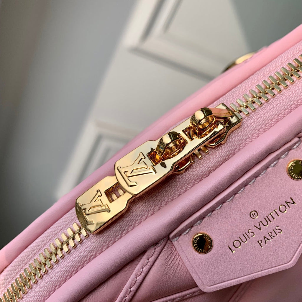 Louis Vuitton Alma BB M23666 Pink Lamb leather Gold Hardware