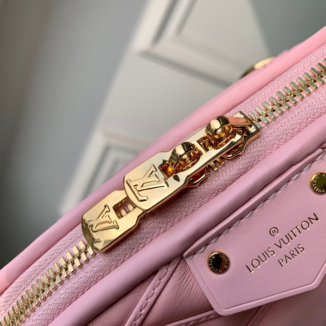 Louis Vuitton Alma BB M23666 Pink Lamb leather Gold Hardware