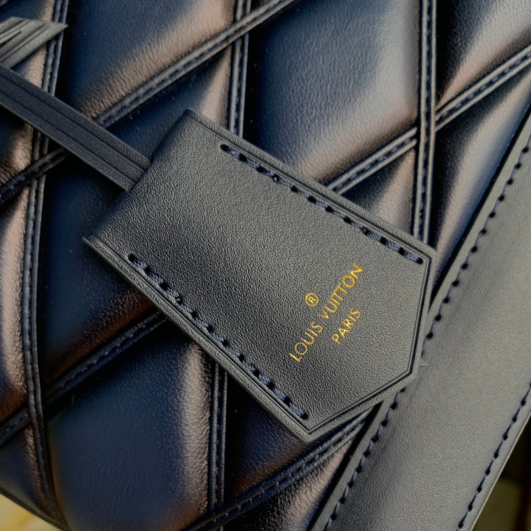 Louis Vuitton Alma BB M23666 Navy Blue Lamb leather Gold Hardware