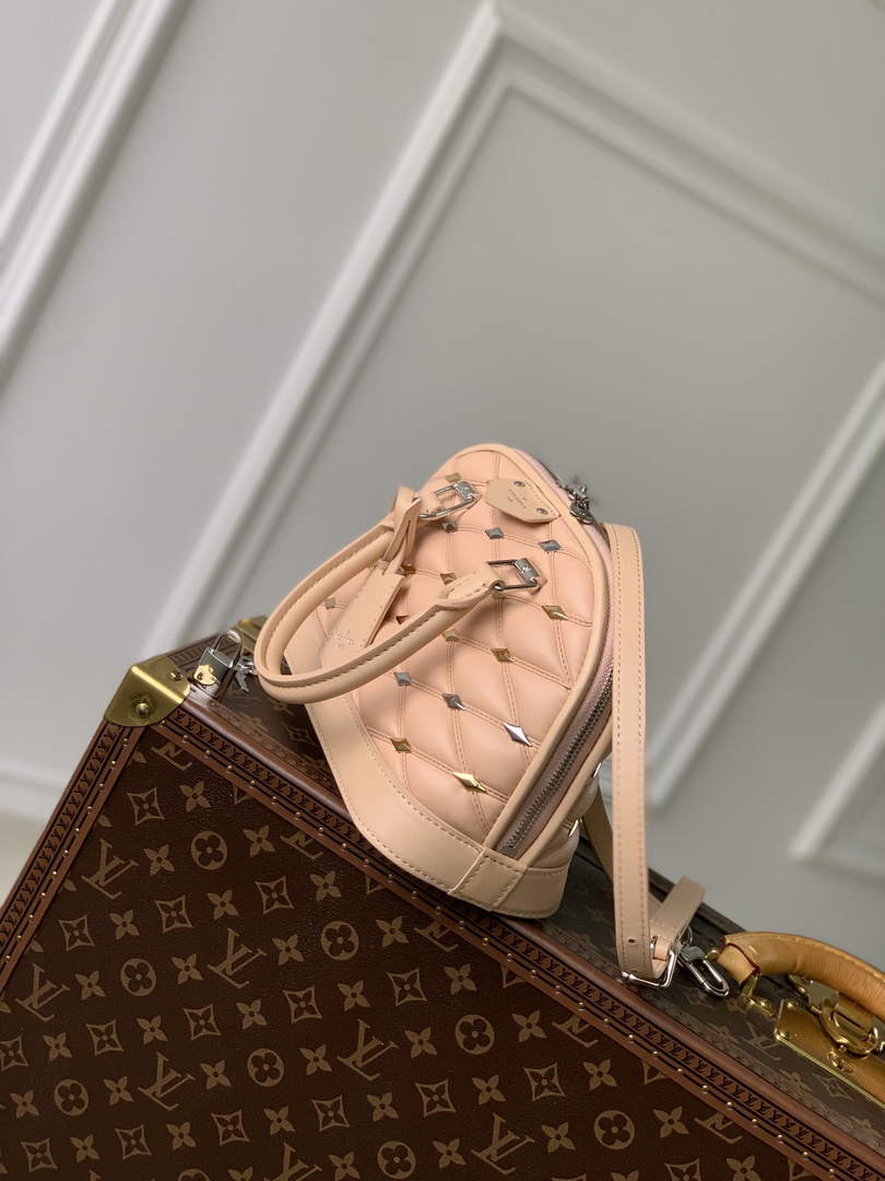 Louis Vuitton Alma BB M24153 Beige Lamb leather Gold Hardware