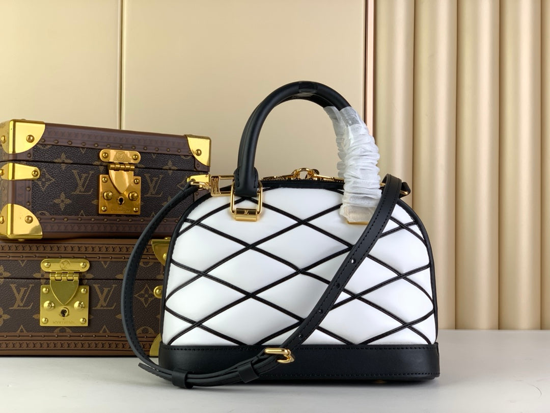 Louis Vuitton Alma BB Mini Top Handle Bag M23761 White Lamb leather