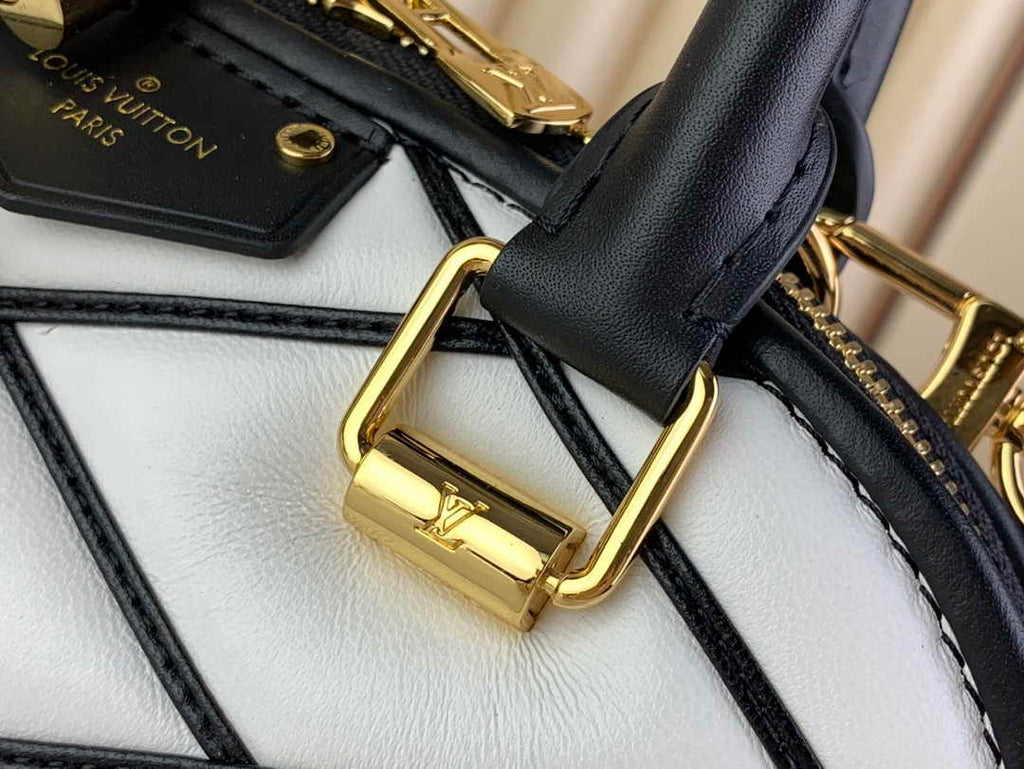 Louis Vuitton Alma BB Mini Top Handle Bag M23761 White Lamb leather