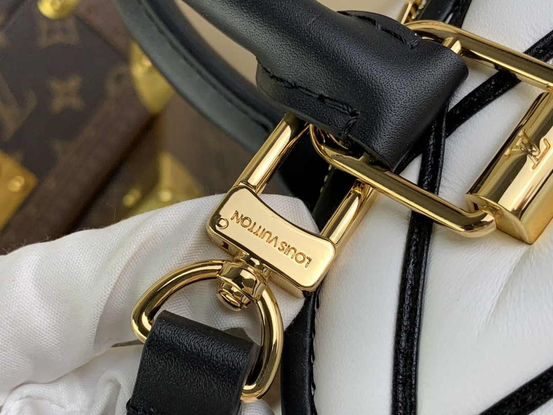 Louis Vuitton Alma BB Mini Top Handle Bag M23761 White Lamb leather