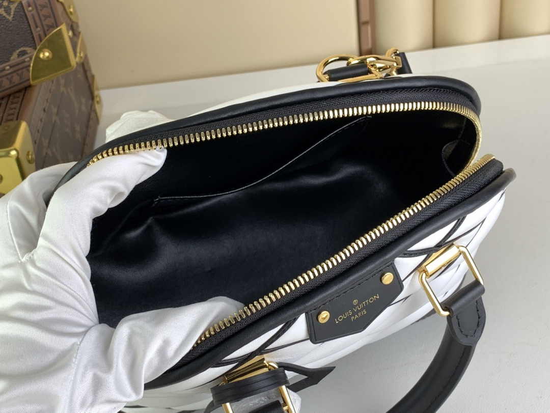 Louis Vuitton Alma BB Mini Top Handle Bag M23761 White Lamb leather