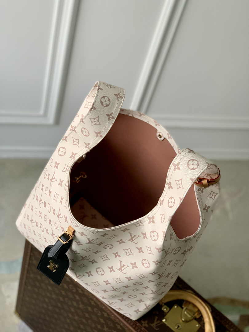 Louis Vuitton Atlantis GM Bag M24409 Other Monogram Canvas - Default Title - View 9