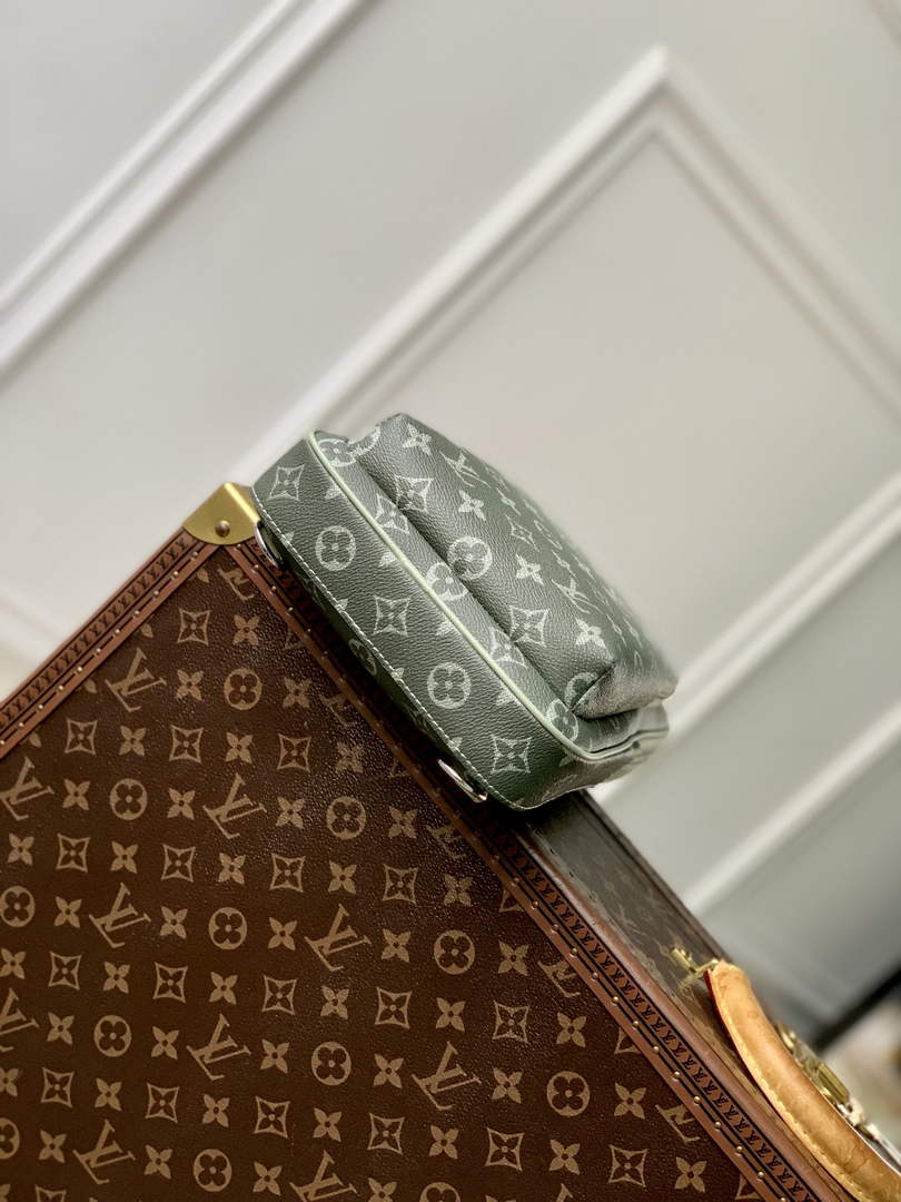Louis Vuitton Avenue Slingbag M11702 Khaki Green Monogram canvas - Default Title - View 4